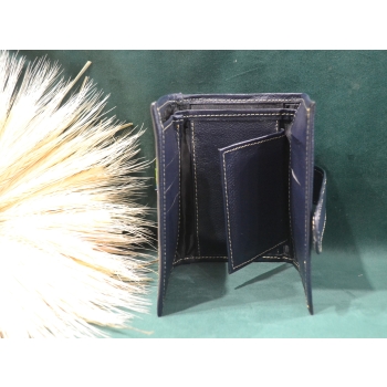 Portfel mały skórzany granatowy z kwiatowym kolorowym haftem